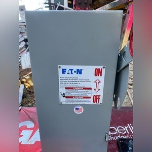 Brand new open box Eaton NNB DH361NRK safety switches DH 3p 30A 600v 50/60